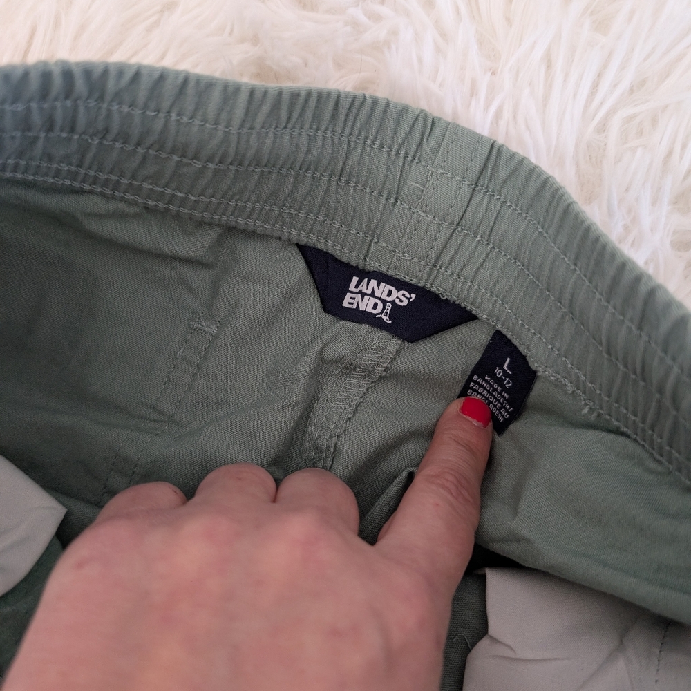 NEW Boy's Lands End Cargo Shorts Lily Pad Green 10-12 - Picture 2 of 4